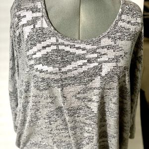 Metallic/ Grey sweater shit